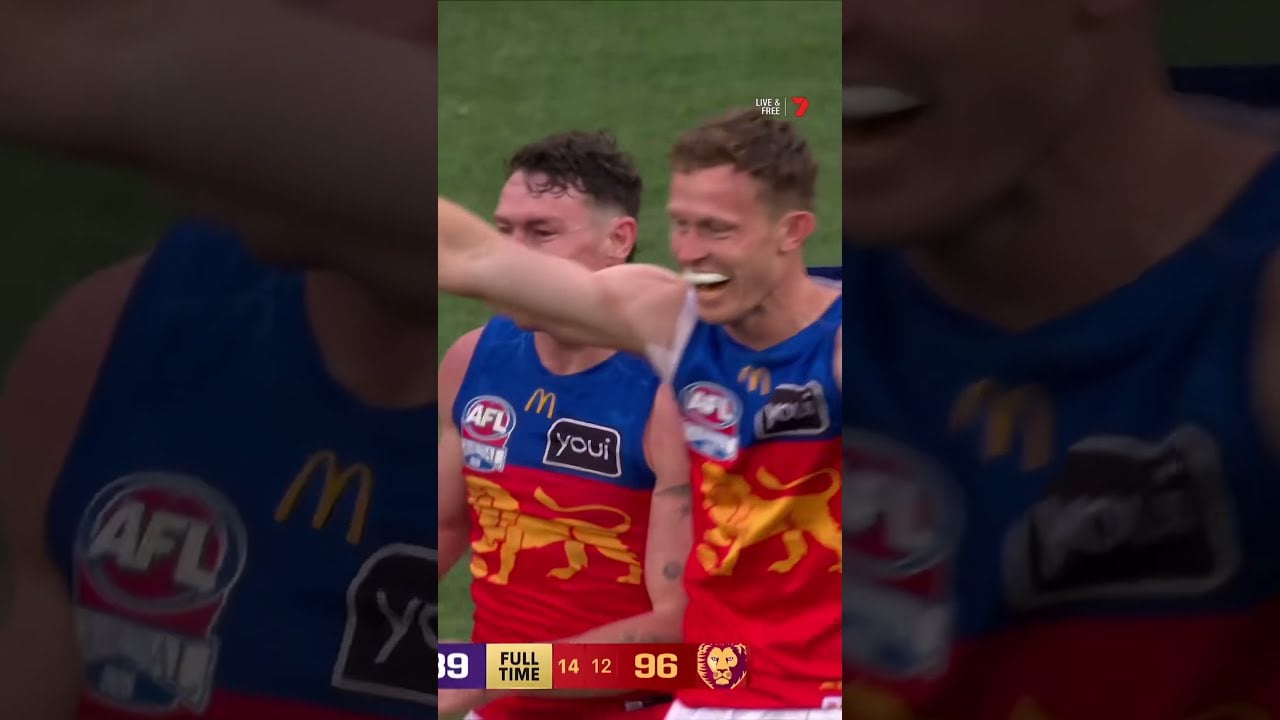 Three flags IN A ROW 👏 #afl #aflgf #footy