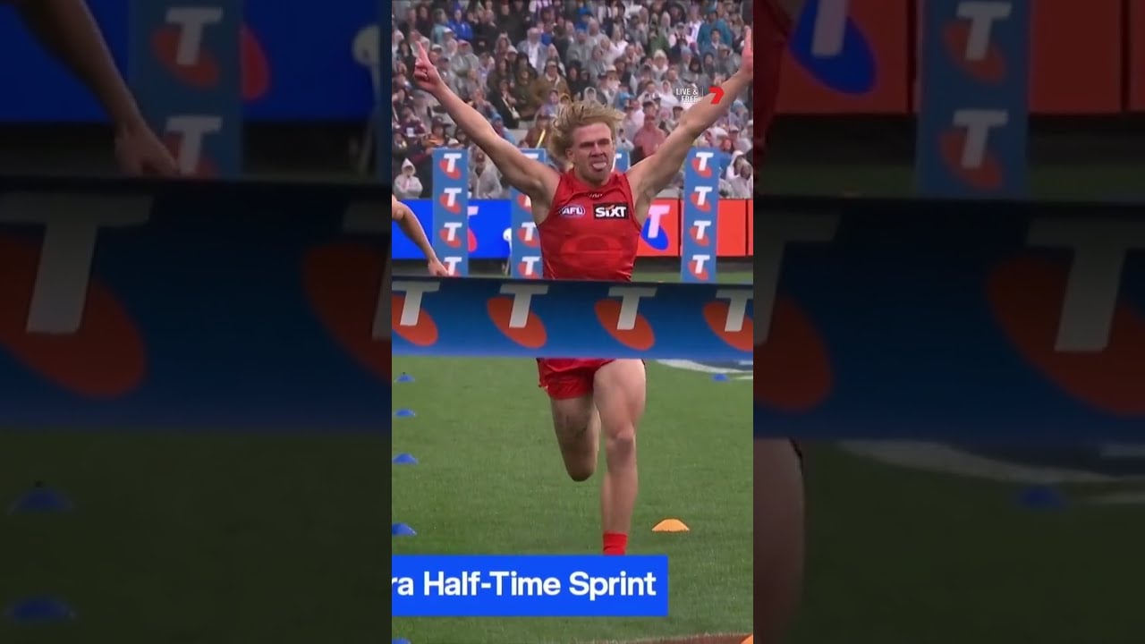 It had to be him, back-to-back 👏 #afl #aflgf #footy